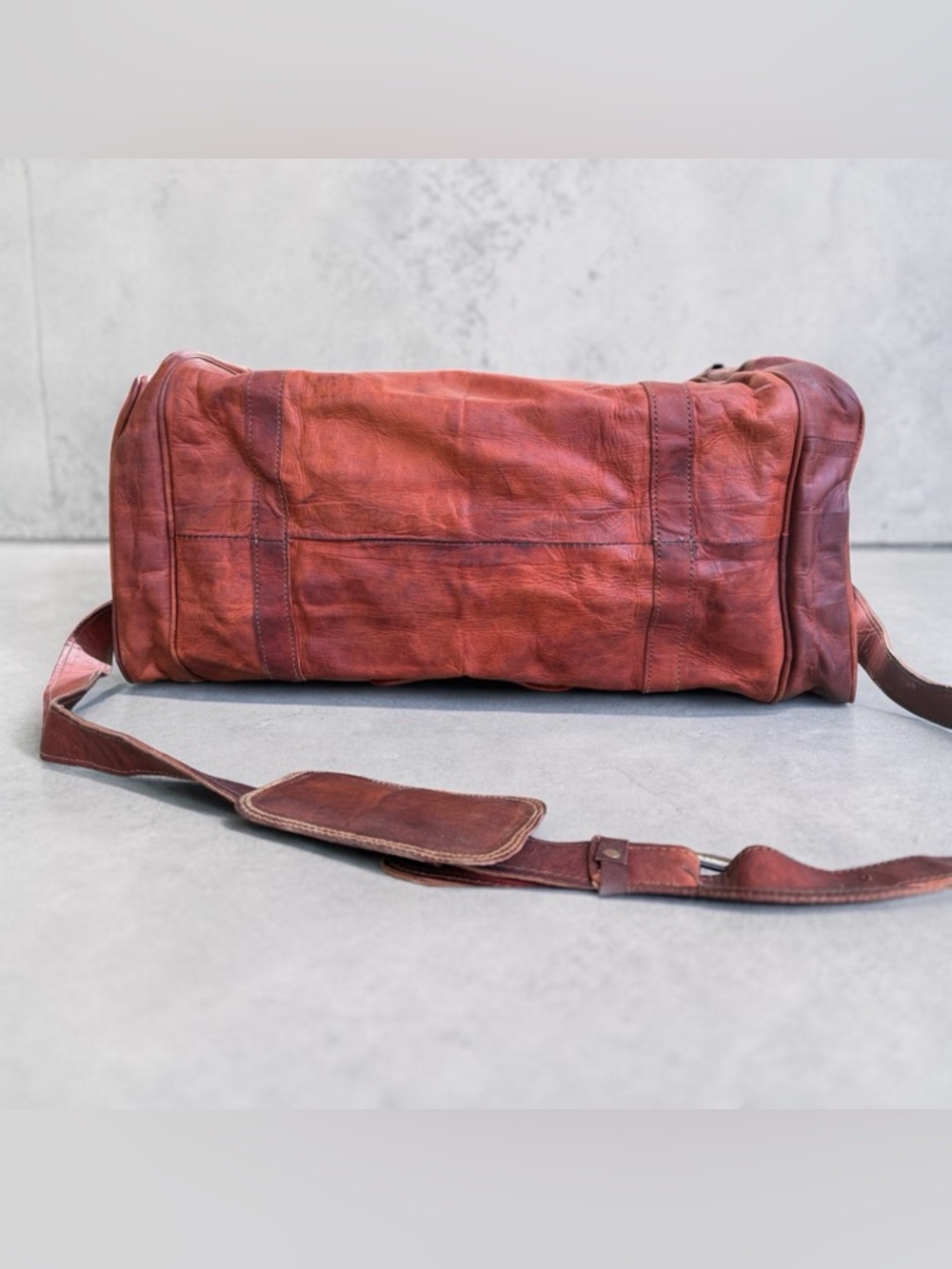 Komal’s  Passion Leather  Vintage-Style Duffel ,Travel, Gym, Weekender Bag - Picture 4 of 8
